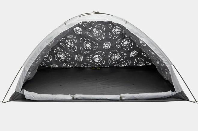 智加设计丨一款可转换为帐篷的双面雨披设计(图2)