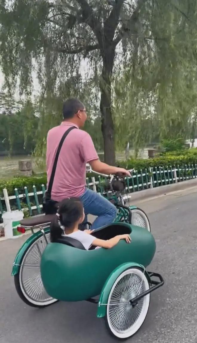 牛啊！北京流行接娃方式让人头疼：电动车被禁人力三轮成接娃新宠(图5)