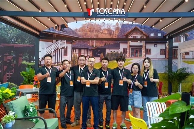 室外生活艺术的创新演绎——TOSCANA品牌在成都国际家具工业展览会上大放异彩(图4)