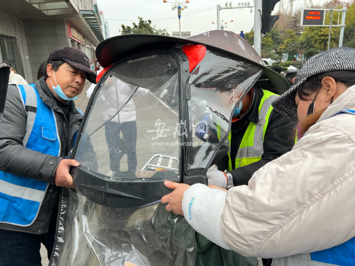 合肥多部门联合开展电动车遮阳篷“助拆行动”(图3)