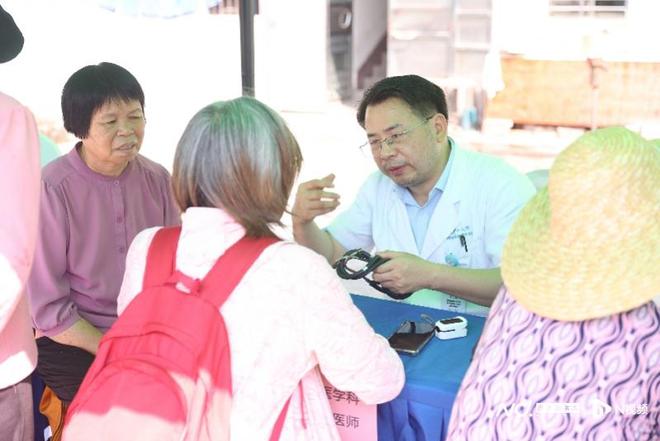 科普接地气互动很热闹健康集市为梅州蕉岭送上健康大礼包(图7)