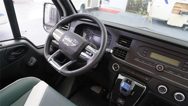 1288万的小清新露营车11月29亮相成都房车展这价格还贵吗？(图4)