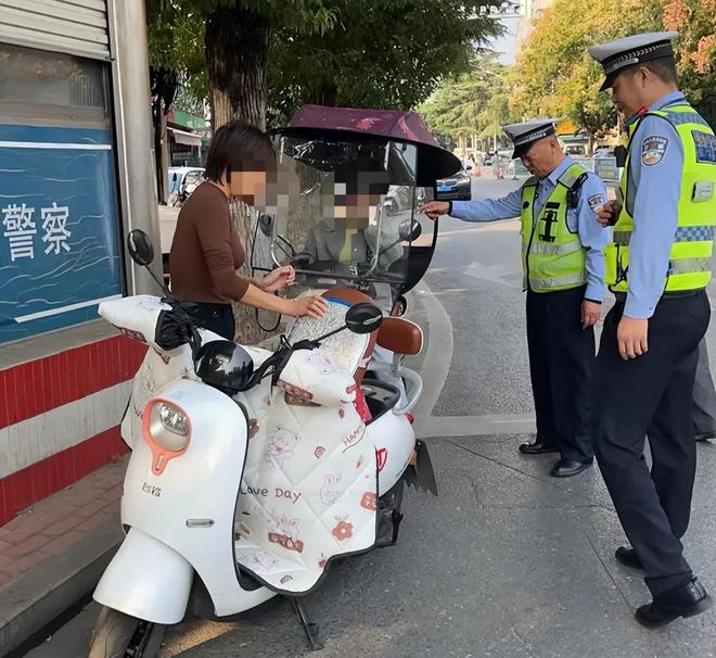 遮阳伞、遮雨篷很实用为什么交警要求拆除？专家说出了4个原因(图4)