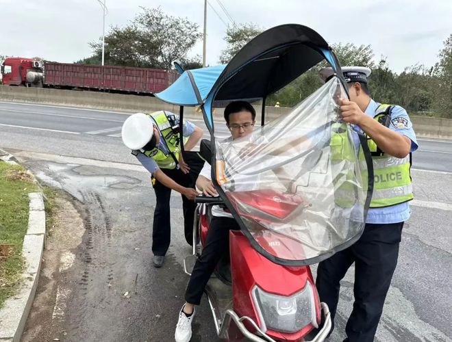遮阳伞、遮雨篷很实用为什么交警要求拆除？专家说出了4个原因(图5)