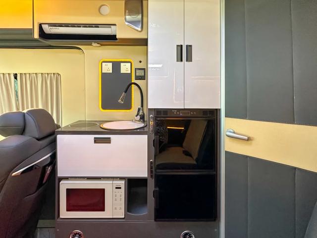 晶马乐行M800全顺T8底盘豪奢布局商旅兼备(图4)