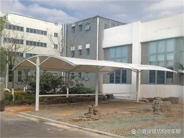 小区车棚结构特点(图3)
