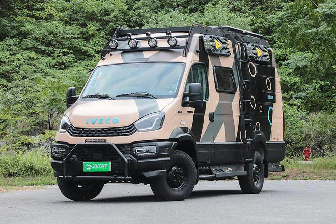 三把差速锁依维柯4x4房车终于来了！实拍卫航·美洲虎(图3)