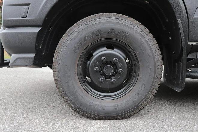 三把差速锁依维柯4x4房车终于来了！实拍卫航·美洲虎(图9)