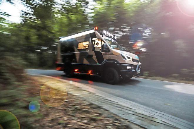 三把差速锁依维柯4x4房车终于来了！实拍卫航·美洲虎(图11)