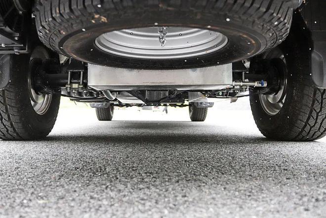 三把差速锁依维柯4x4房车终于来了！实拍卫航·美洲虎(图12)