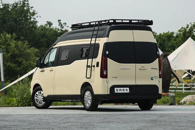 城市通勤、户外旅居两不误！实拍亚特启程露营车(图7)