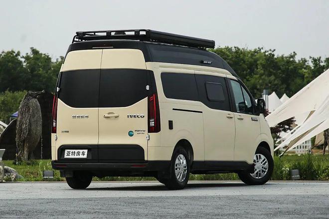 城市通勤、户外旅居两不误！实拍亚特启程露营车(图8)