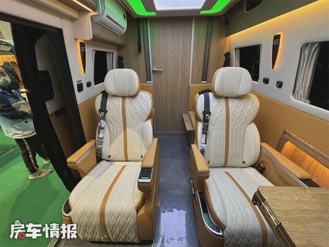 能当MPV开的福特房车都带独立航空座椅第二款今年特受欢迎(图4)