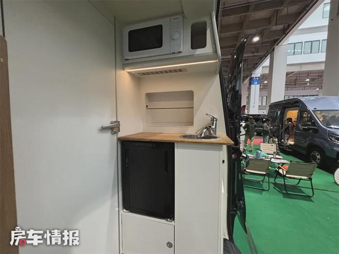 能当MPV开的福特房车都带独立航空座椅第二款今年特受欢迎(图9)