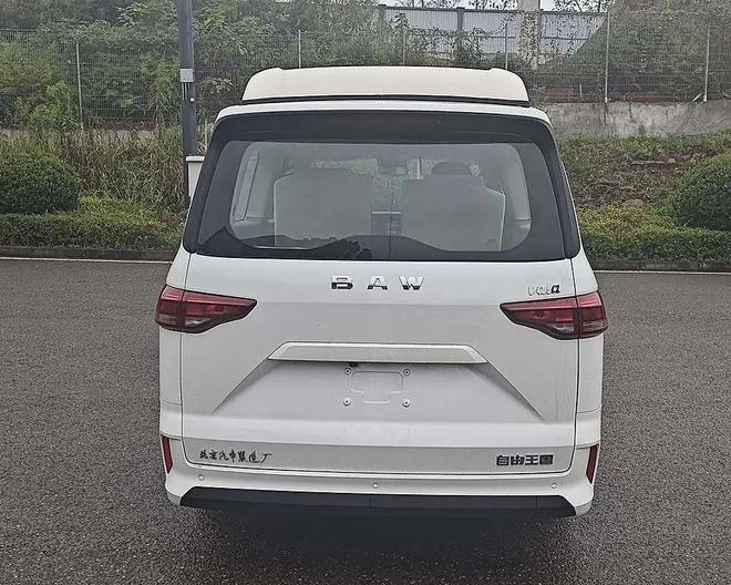 亲民定位中短途旅居！28款全新车型第389批次宿营车公告(图4)