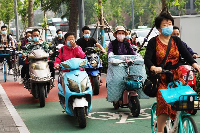 2025年电动车管理迎新变化符合“2改3不带”要求车主注意了(图1)
