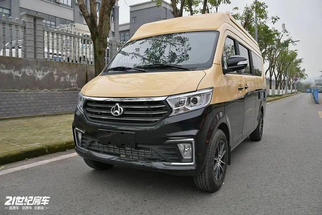 钓鱼神车！驿舟长安跨越星V5、星V7宿营车哪款更适合你？(图2)