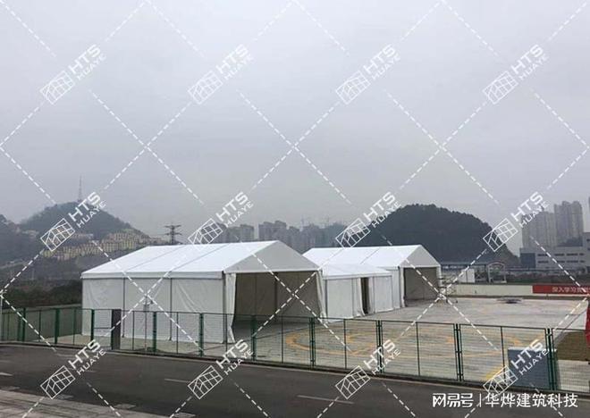 抗雪机库篷房华烨篷房为您筑起坚固屏障！(图1)
