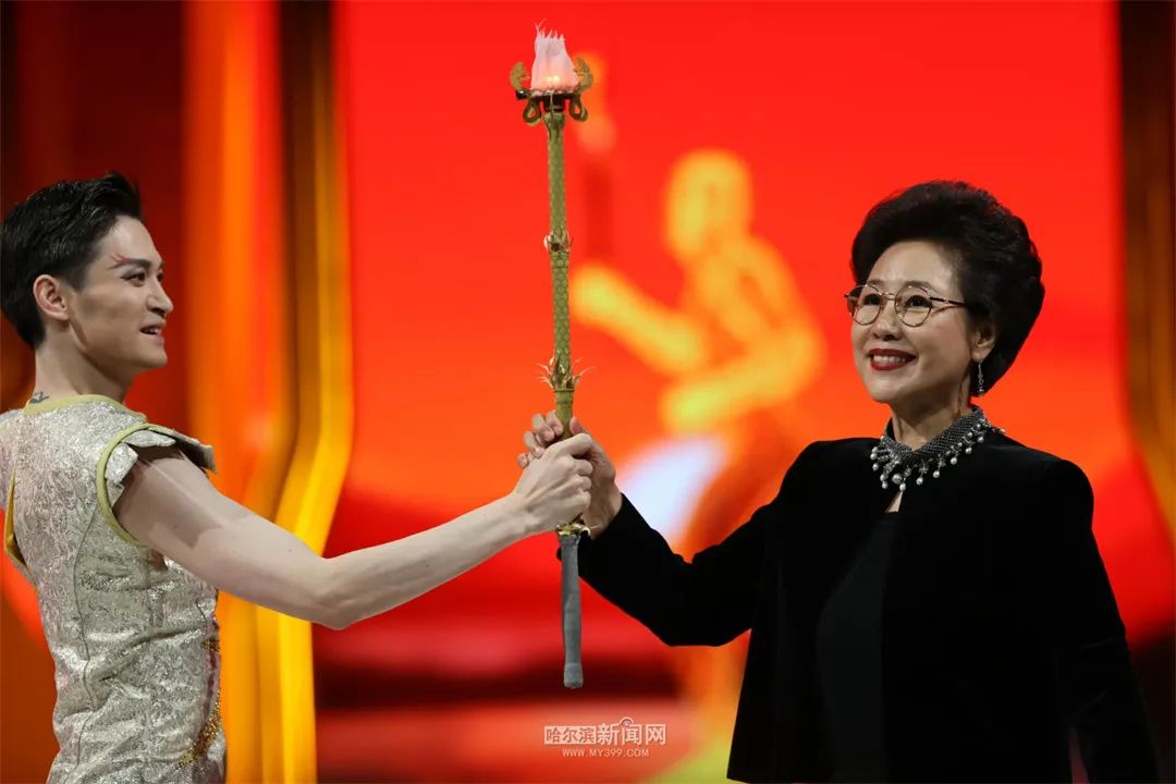 跨越时空让冰雪邂逅时尚之韵(图9)