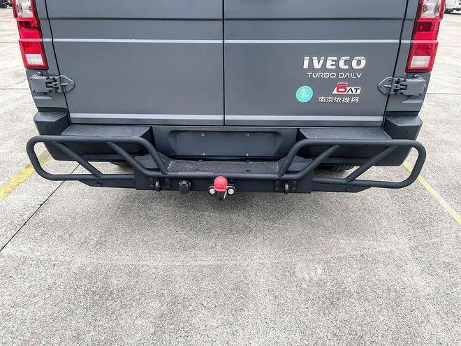 1199万起想要的配置自己装！实拍旌航IVECO得意A35露营车(图5)