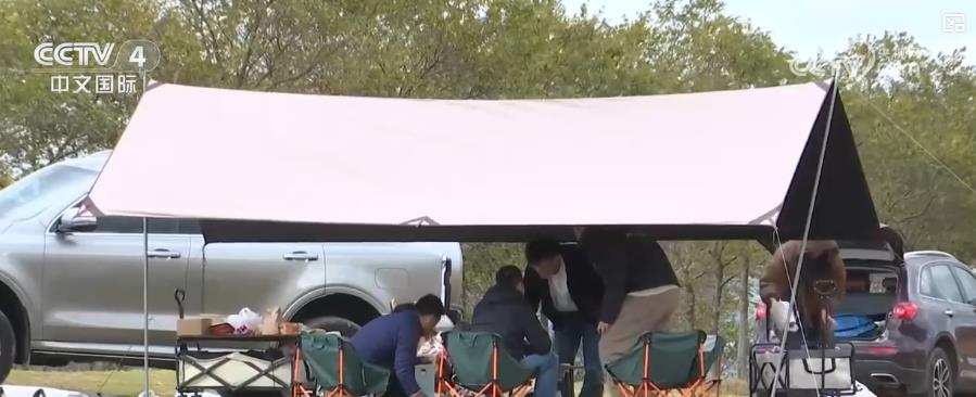 春分至露营热！户外消费升温“春日经济”持续火热(图1)