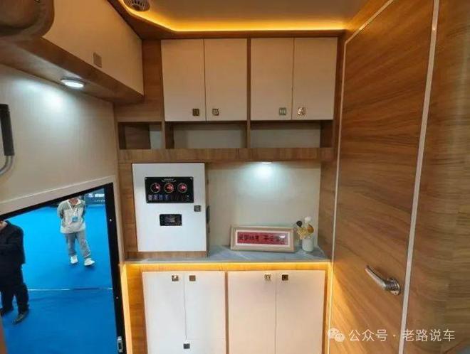令人耳目一新的奇瑞零米轻卡底盘纯电房车(图12)