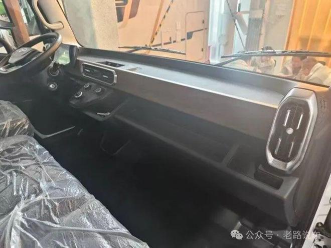 令人耳目一新的奇瑞零米轻卡底盘纯电房车(图14)