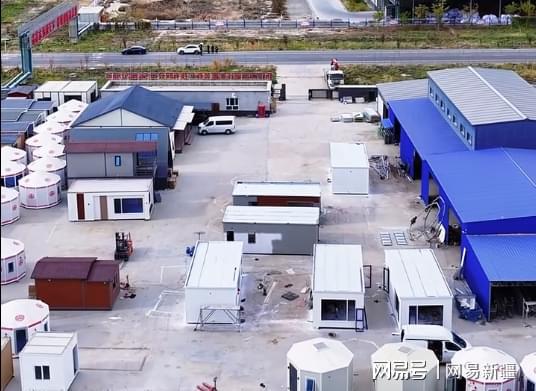 春潮涌动生产线装配式房屋智造文旅新图景(图1)