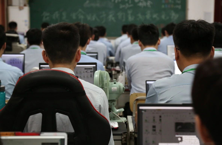 深耕教育行业数十年北京八维教育集团助力学生从校园走向就业(图3)