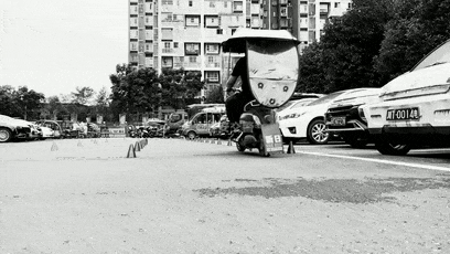 @雨城电动车车主“拆棚棚”势在必行是时候跟“雨棚”说再见了……(图6)