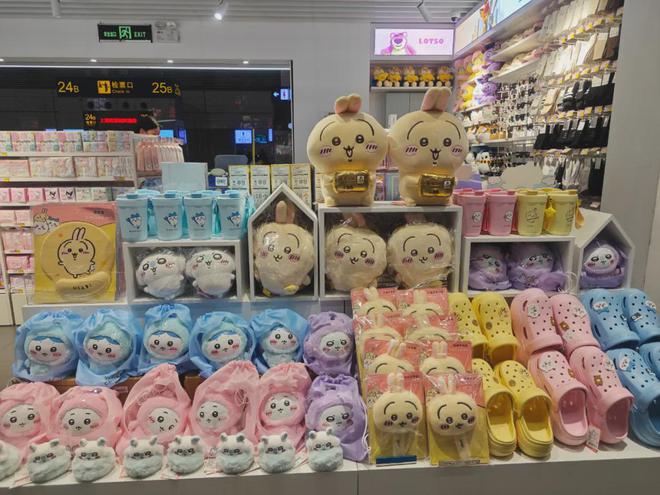 名创优品想打败的不是泡泡玛特(图7)