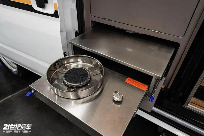 极高性价比-空间与实用的完美结合实拍大驰大腕200M(图6)