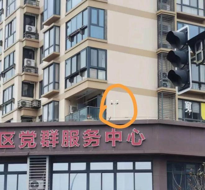 市区一业主擅改门窗被立案！(图4)