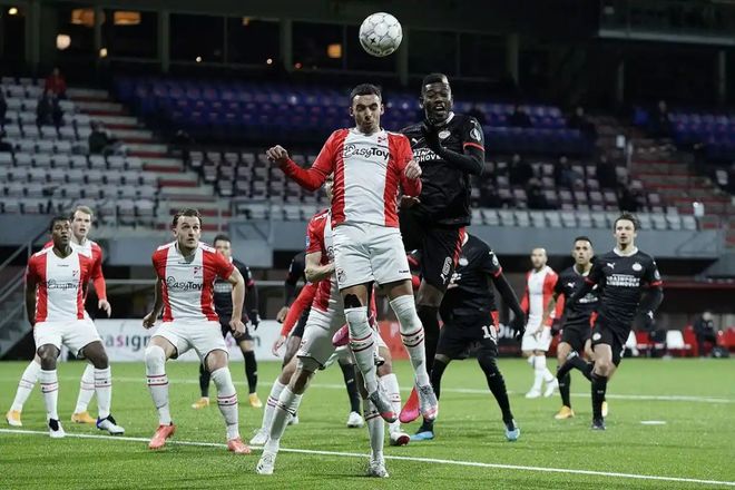 这场特尔斯达与埃门的比赛绝对让你心跳加速不容错过！(图1)