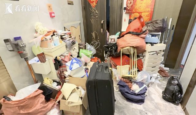老人住顶流小区也拾荒？3600万豪宅堆满垃圾(图2)