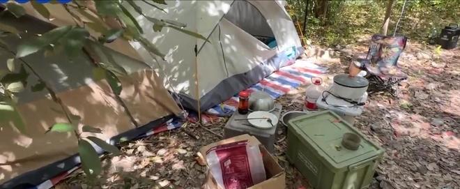 为何到上海送外卖两年还在住桥洞！37岁结不起婚看他爹就知道了(图6)