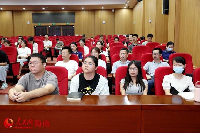 “寻美琼山”网络宣传晋级作品点评会圆满落幕专家助力精品创作(图10)