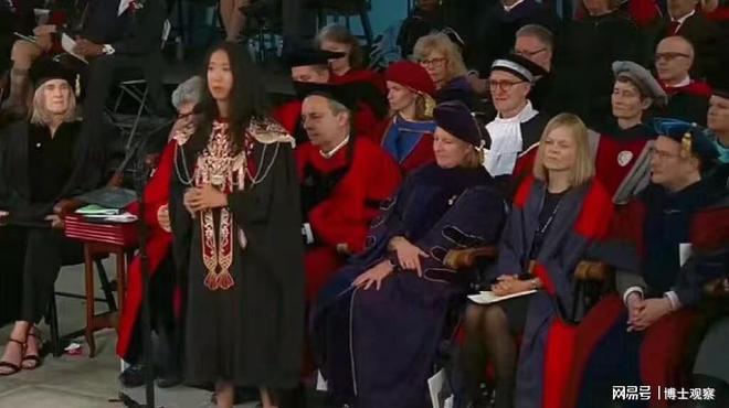 26岁哈佛中国女孩蒋雨融:自曝遭霸凌被扒光衣服对一细节沉默(图5)