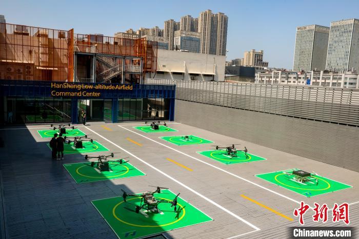 低空物流配送融入武汉民众日常生活(图1)