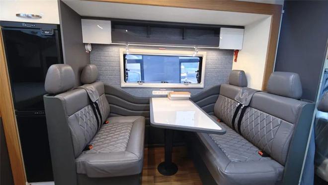 内部两室一厅家电齐全!节假日变身度假小屋豪华卓越品质出行(图6)