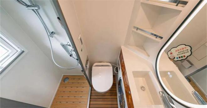 碳纤量很足的百万级房车长这样!男人的梦中情车真是开眼了(图2)