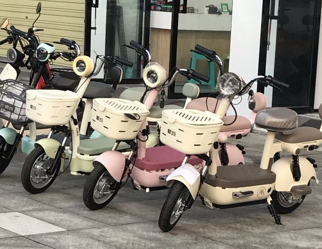 开学季多地明禁止违规电动车接送学生!3种合规接娃方式不扣不罚!(图3)