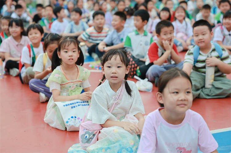 全环境立德树人丨山大附中小学段第六届帐篷节举行(图2)