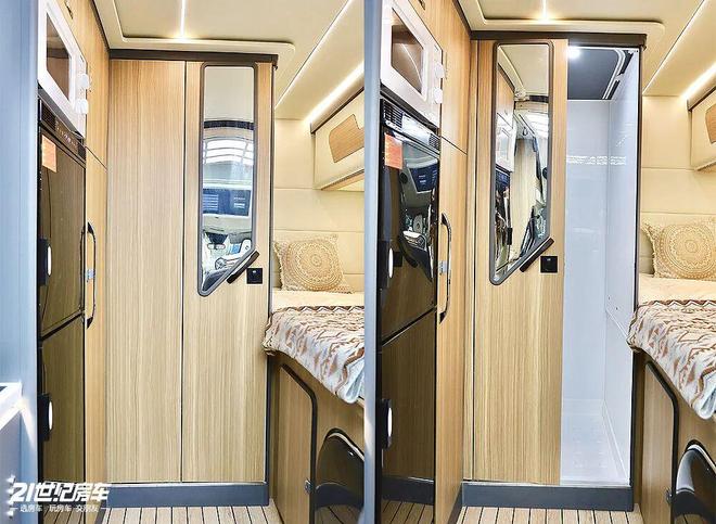 福特23T动力+无接缝车身！这款飞翔T8铁C房车如何做到“配置拉满”？(图11)