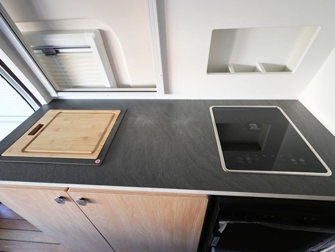 带小阳台的露营车11月28亮相成都房车展这内饰真漂亮(图7)