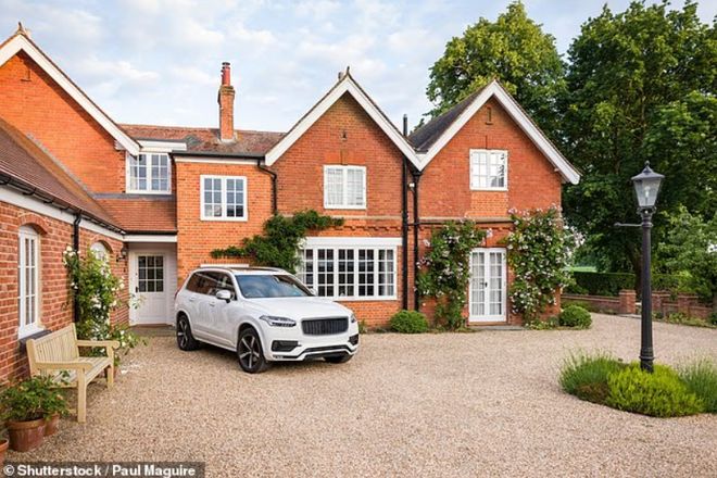 英国富人有难了：豪宅税要上路了！？(图2)