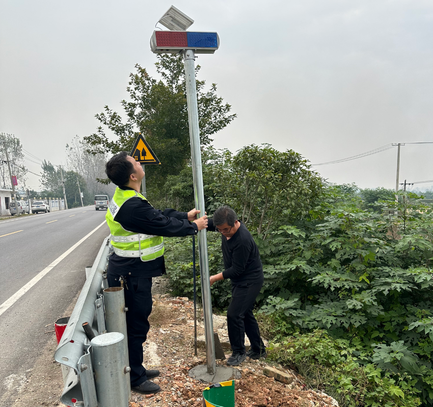 天门市卢市镇软硬兼施织密交通安全网(图3)