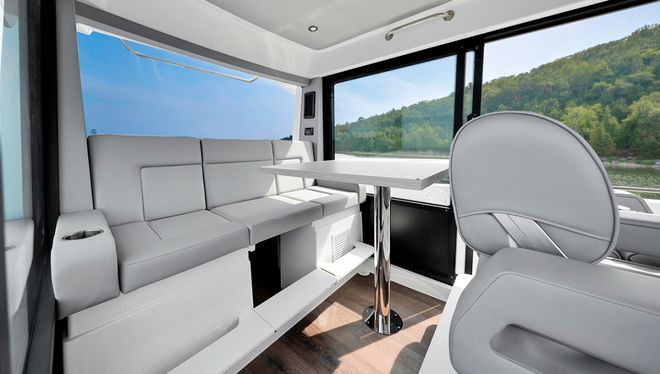 为远征、探索与漫游而生：CruisersYachts推出全新VTR冒险游艇系列(图7)