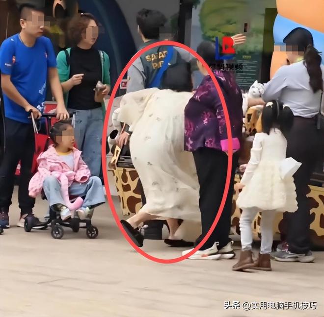 女子大闹长隆动物园后续！被拒带狗撒泼打砸正脸曝光园长回应(图4)