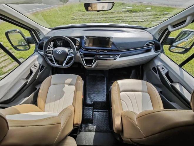 不到5米2的长度4座2卧!外观好评主要是好开也好用(图3)